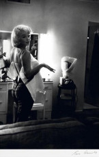 Getting Ready, Los Angeles, 1960 (c.Eve Arnold/Magnum Photos)
